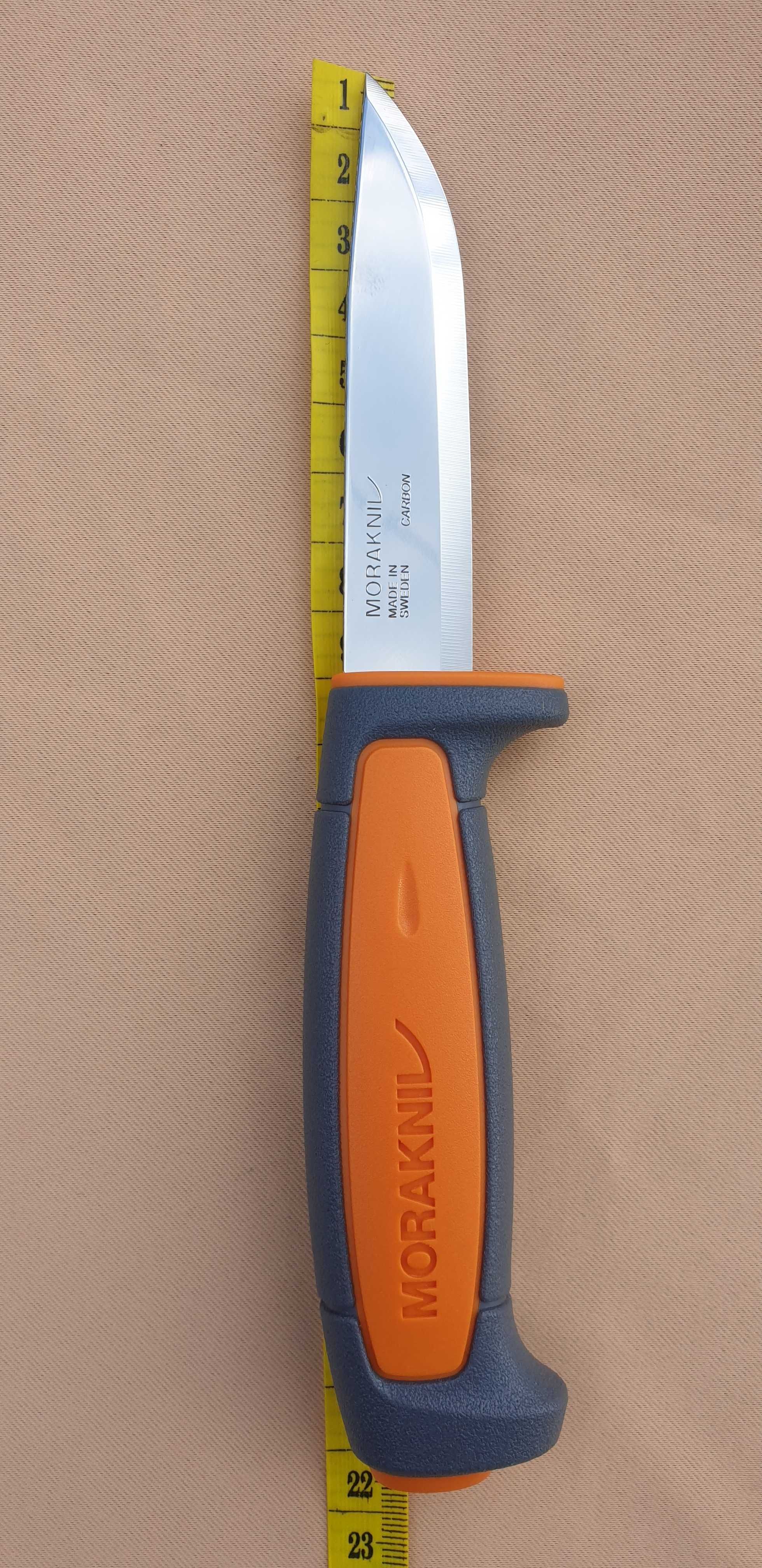 Ustensile outdoor Moraknife Fabricat in suedia