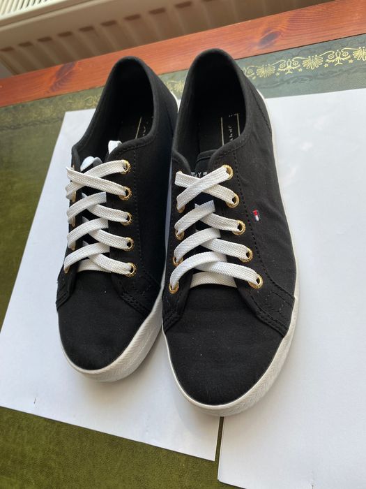Tenisi/adidasi Tommy Hilfiger fete, marime 38