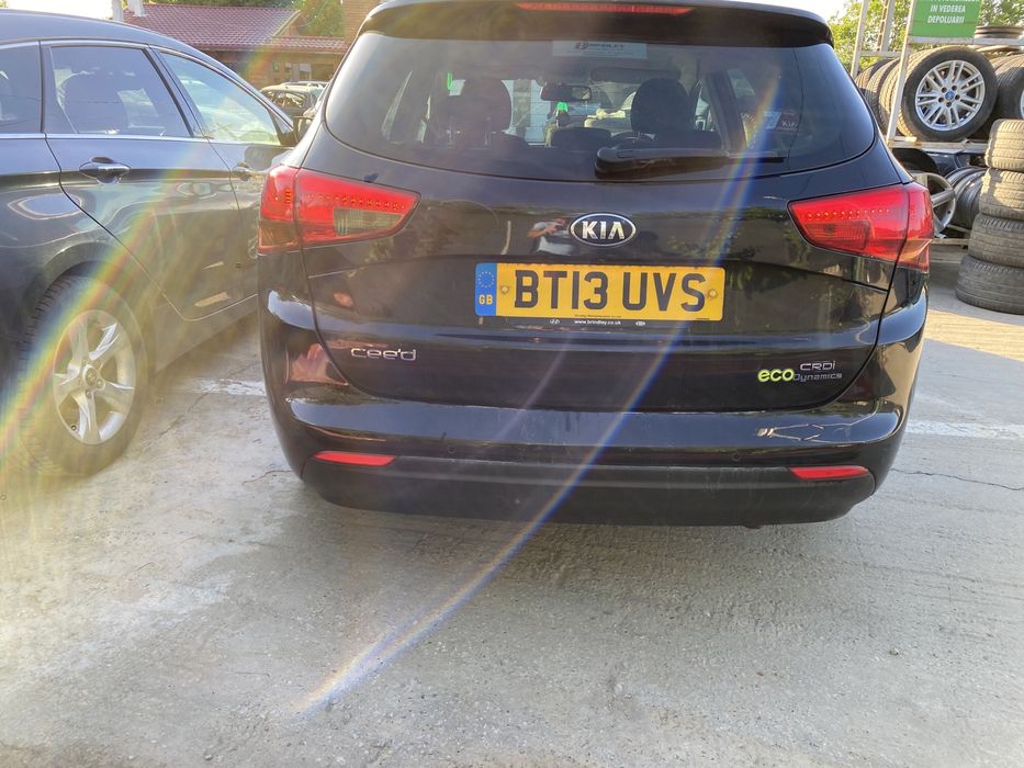 Haion cu lunetă Kia Ceed 2013