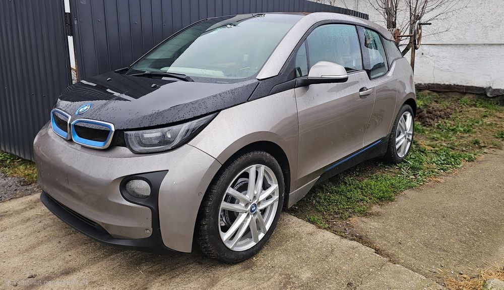 BMW i3 Stare perfecta, nu necesita investitii, rar efectuat, numere rosii val