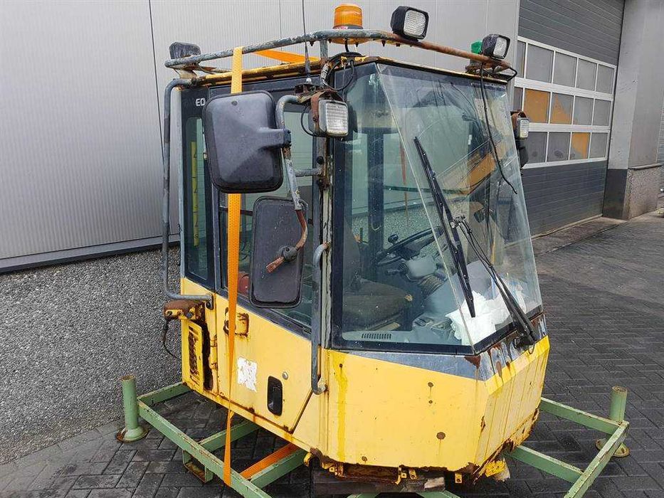 Cabina utilaj Komatsu WA320-5H - Piese de schimb Komatsu