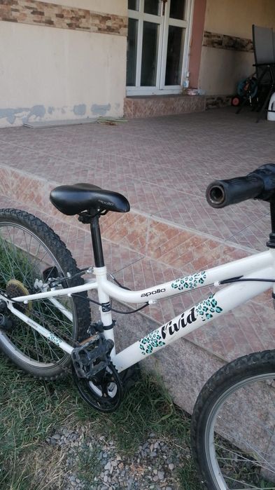 Bicicletă aproape ca noua