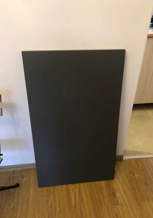 Birou cu picioare reglabile IKEA