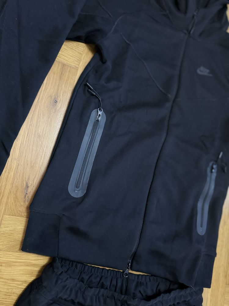 Trening NIKE TECH model nou Premium !SUPER PRET!