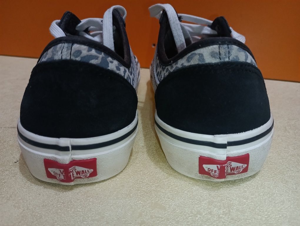 Vans N 40 кожени - 29 лв