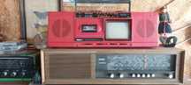 Radiocasetofon vintage cu televizor