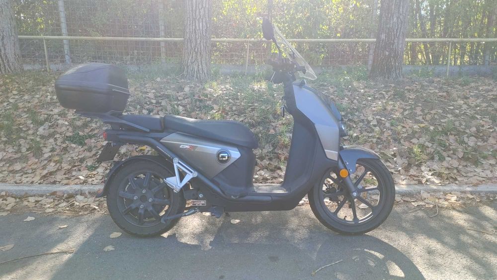 Super soco cpx scuter electric