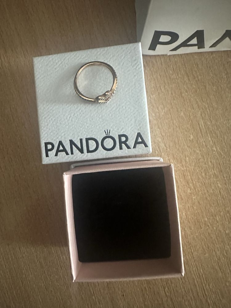 Pandora Пръстен