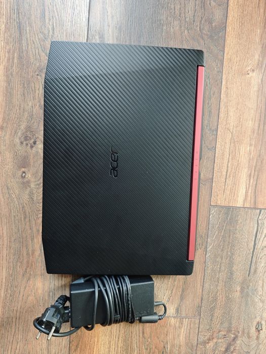 Acer Nitro 5 AN515-52-74XT