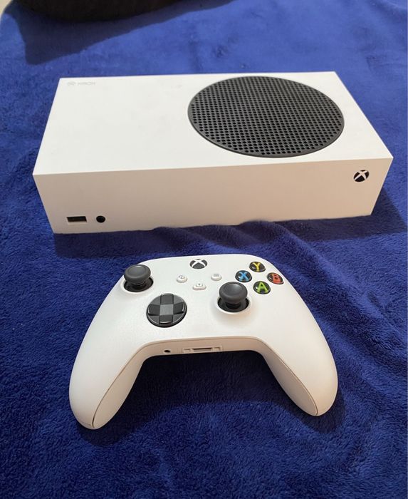 Xbox Series s + maneta