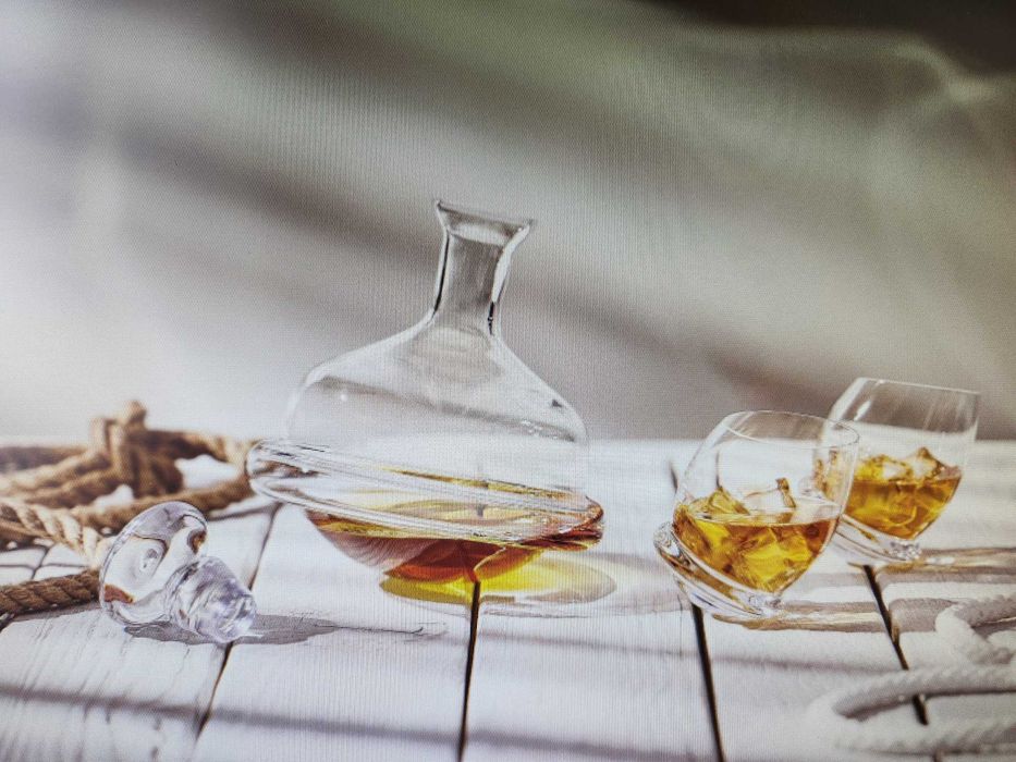 фигура на USA футболист цветно стъкло, невеляшка Шише и чашки-оригинал