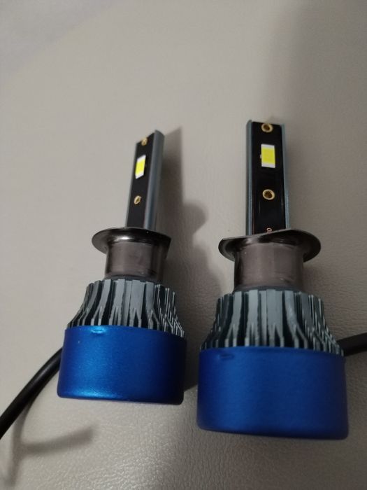 Set becuri  LED H1 noi