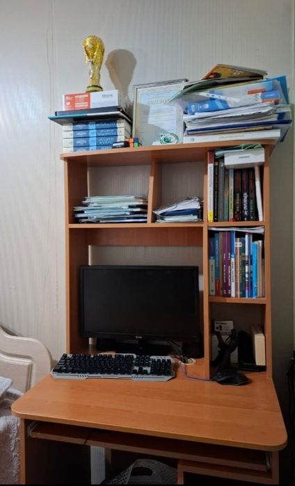 Стол компьютерный