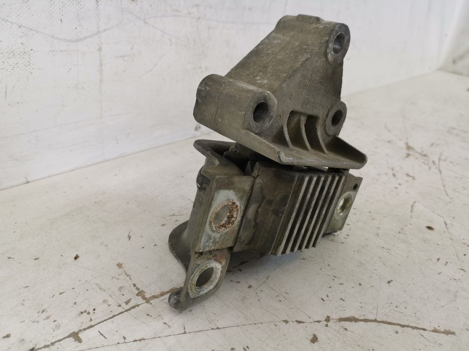 Антибалансираш Тампон за Двигател / Antibalansirasch Tampon za Dvigate