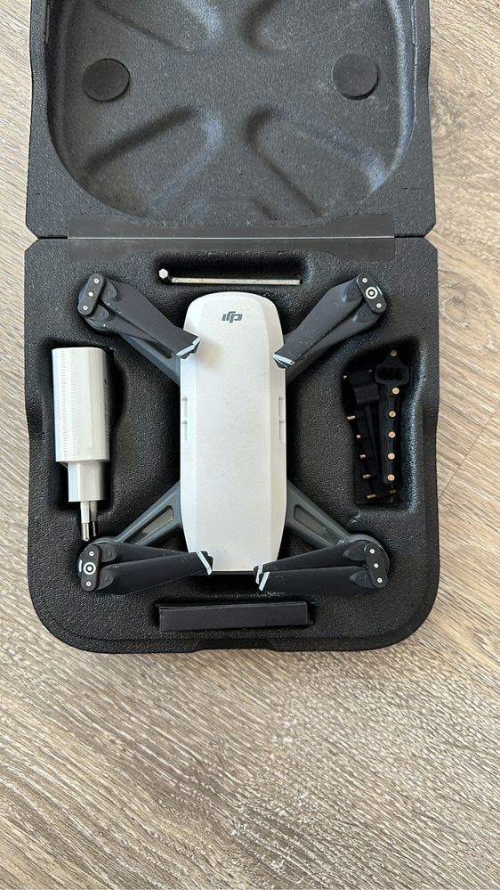 Продам Дрон DJI Spark