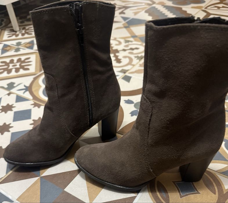 Ghete piele intoarsa