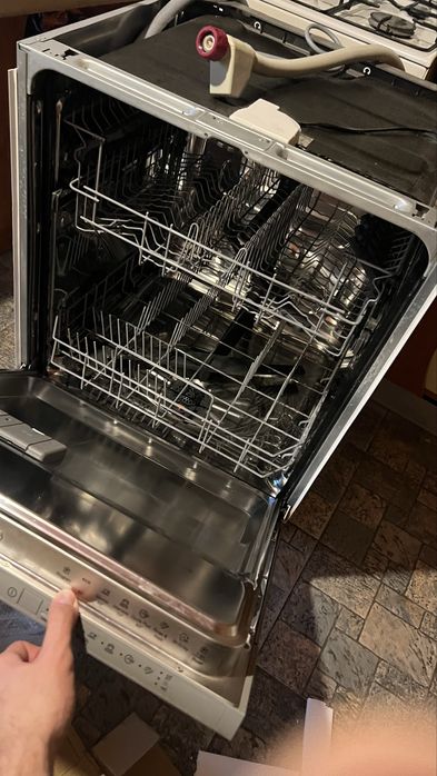 Mașină de spălat vase Electrolux încorporabilă 60cm, inox, 13 seturi
