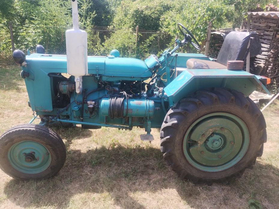 Трактор Зетор Zetor 25