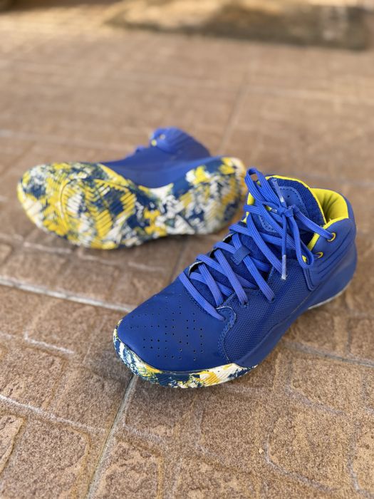 Adidasi Under Armour marimea 38,5 bachet sport nike adidas
