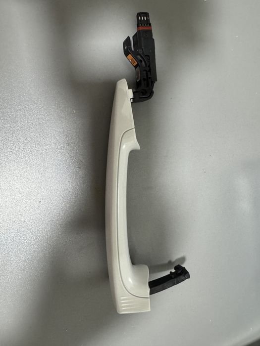 Maner Keyless E90 E91 E92 E93 mufa 4 pini