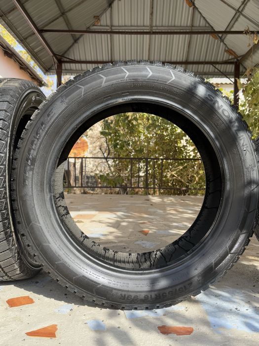 Зимныий шина зимная болон 215/55/18