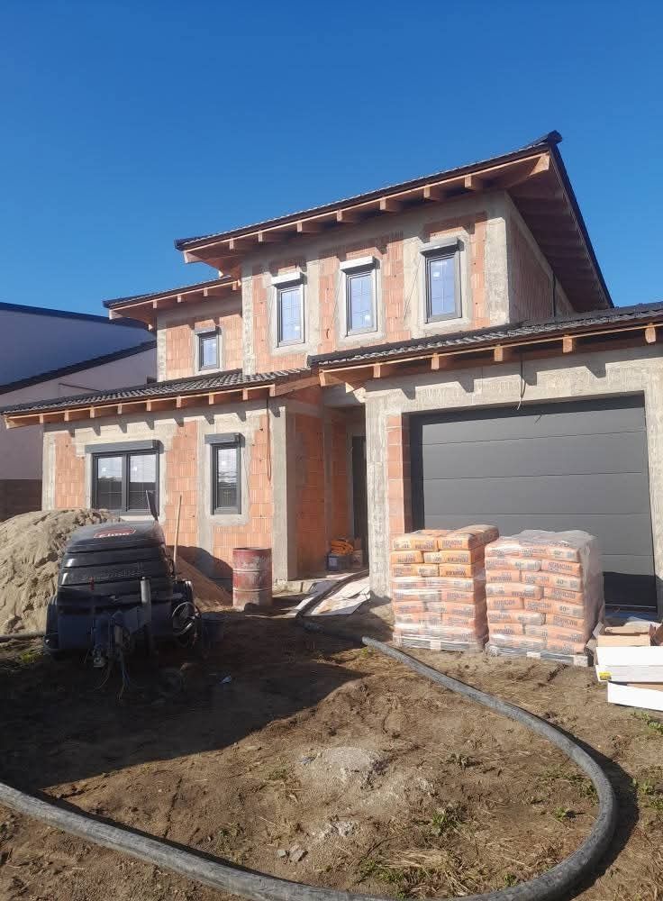 Construcții Rezidențiale cu Experiență – De la fundație la finisaje