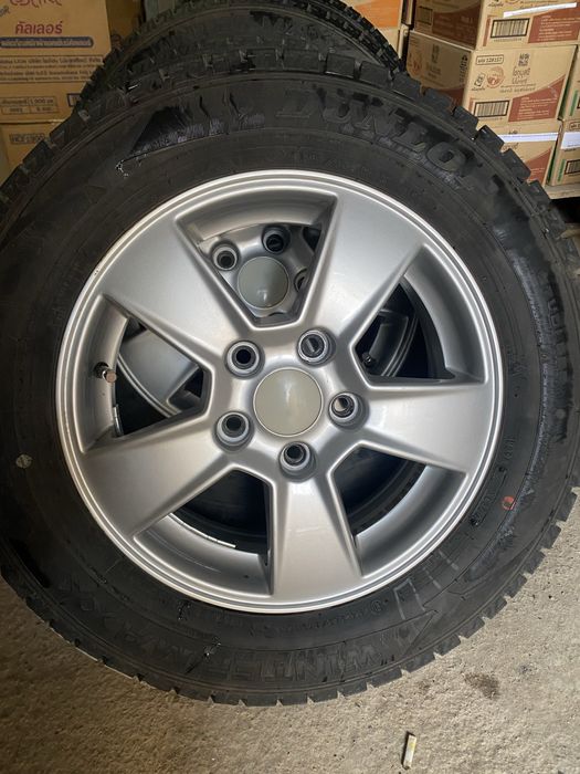 Диски новые в комплекте с резиной.