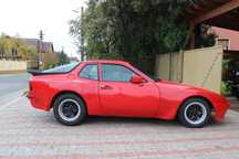 Porsche 944 atestat Retromobil