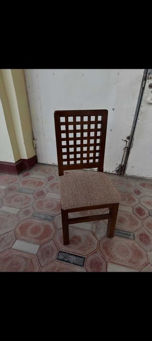 Стул сотилади келишилган нархда