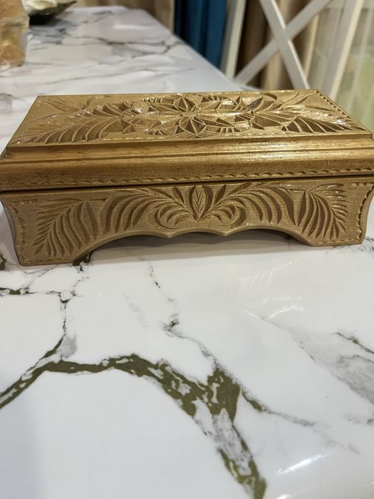 Продам шкатулку. Новая