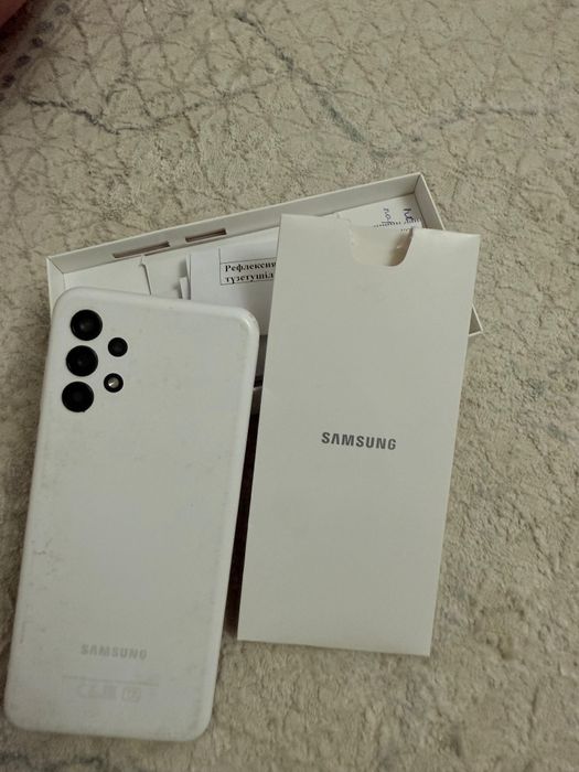 продам Самсунг А13в хорошем состоянии