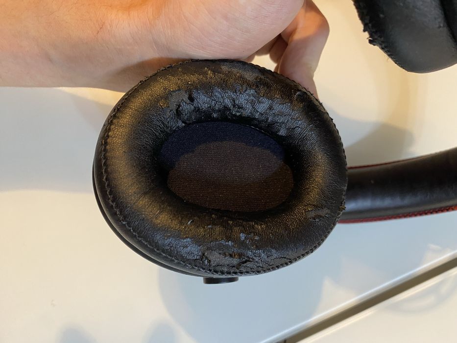 Vand sau schimb casti gaming hyperX cloud alpha