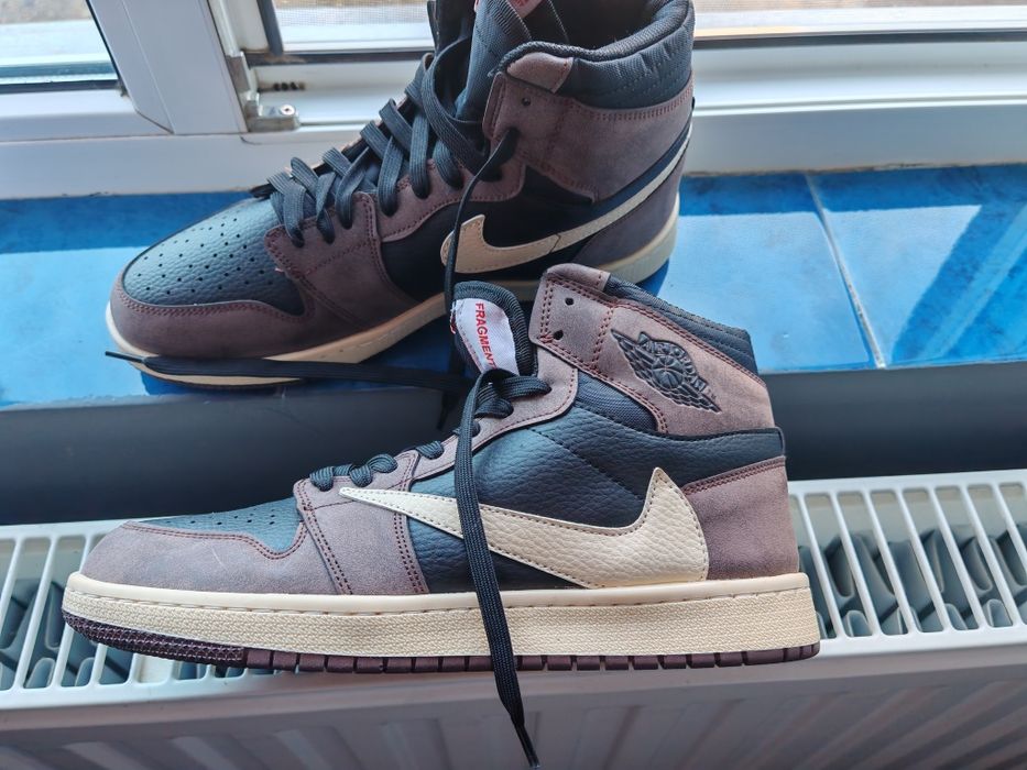 Jordan 1  - Mocha Brown - mărimea 43