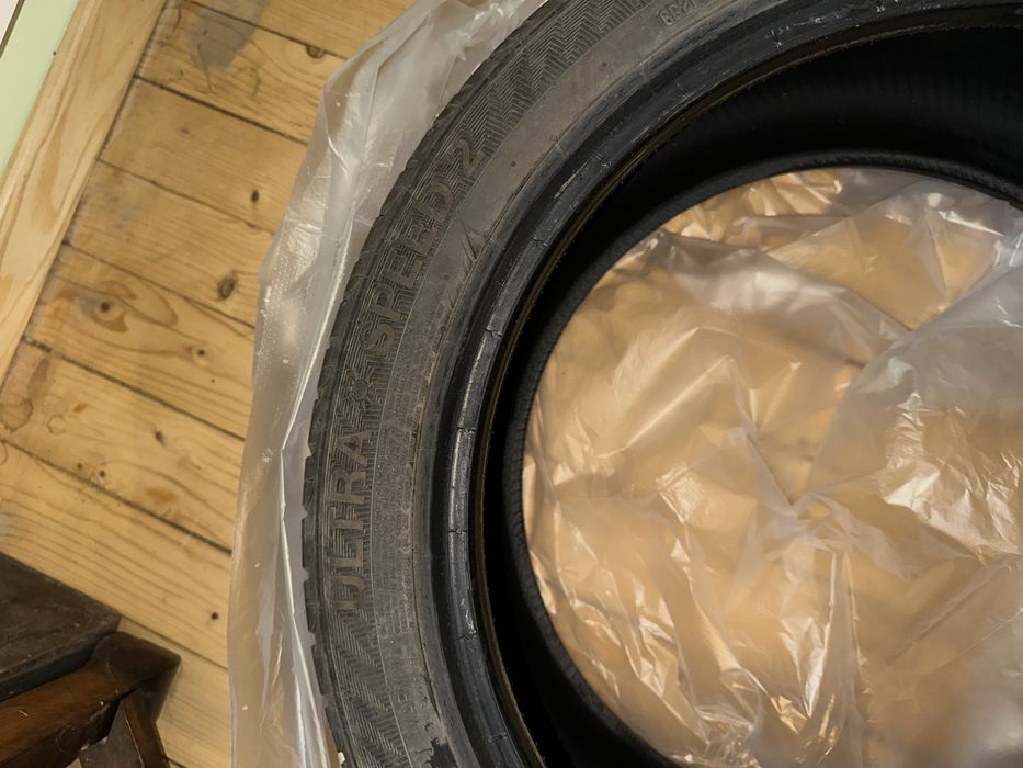 Летни гуми 245/40 R18