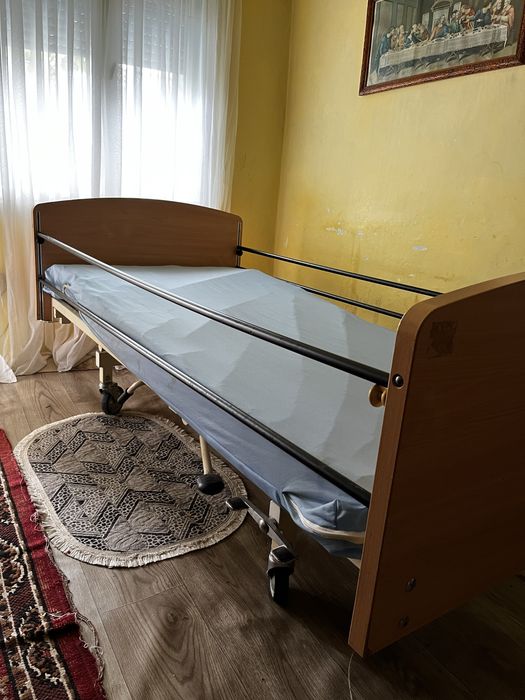Pat hidraulic de spital/îngrijire bolnavi