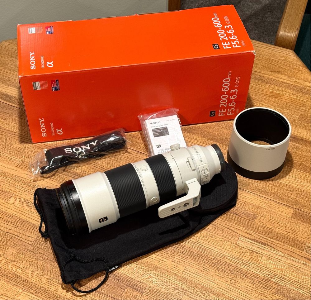 Обектив Sony 200-600