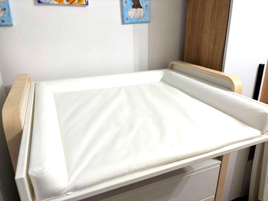 Masa de infasat/comoda Alskvard - IKEA