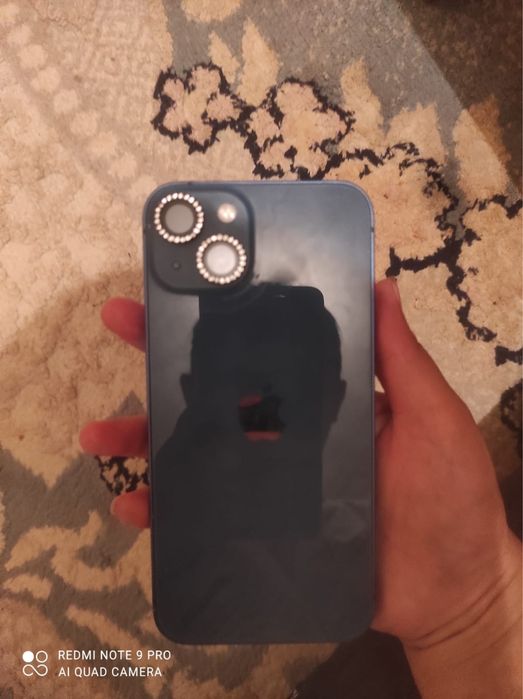 Iphone 13  с чехолом