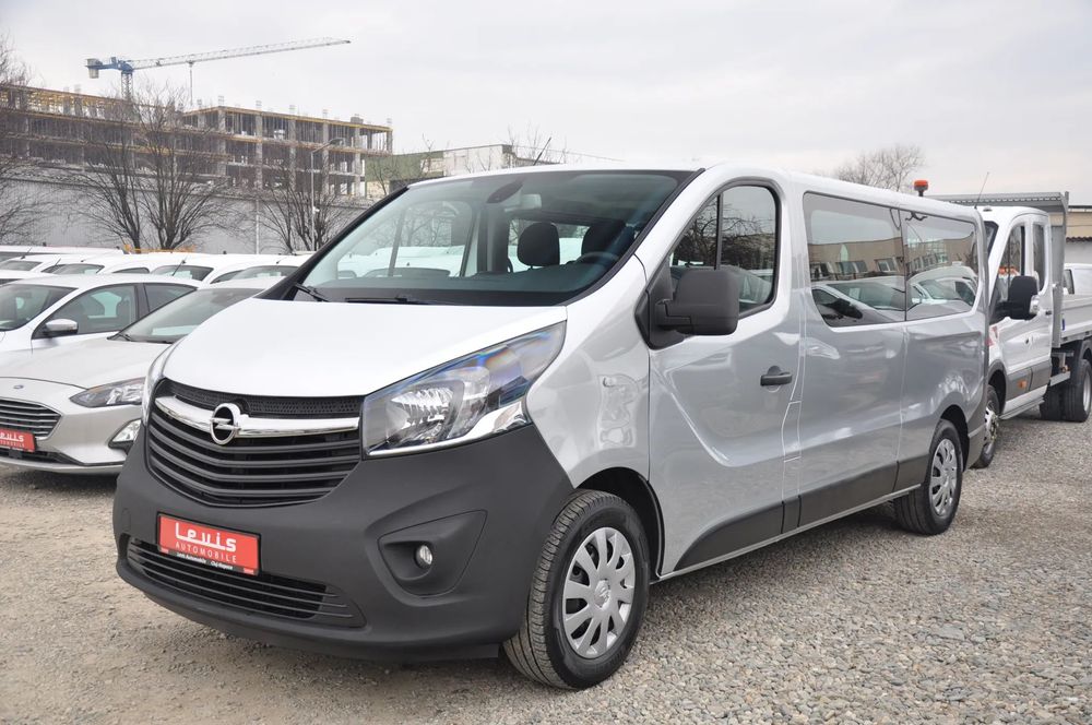 Opel Opel Vivaro L2H1 9 Locuri