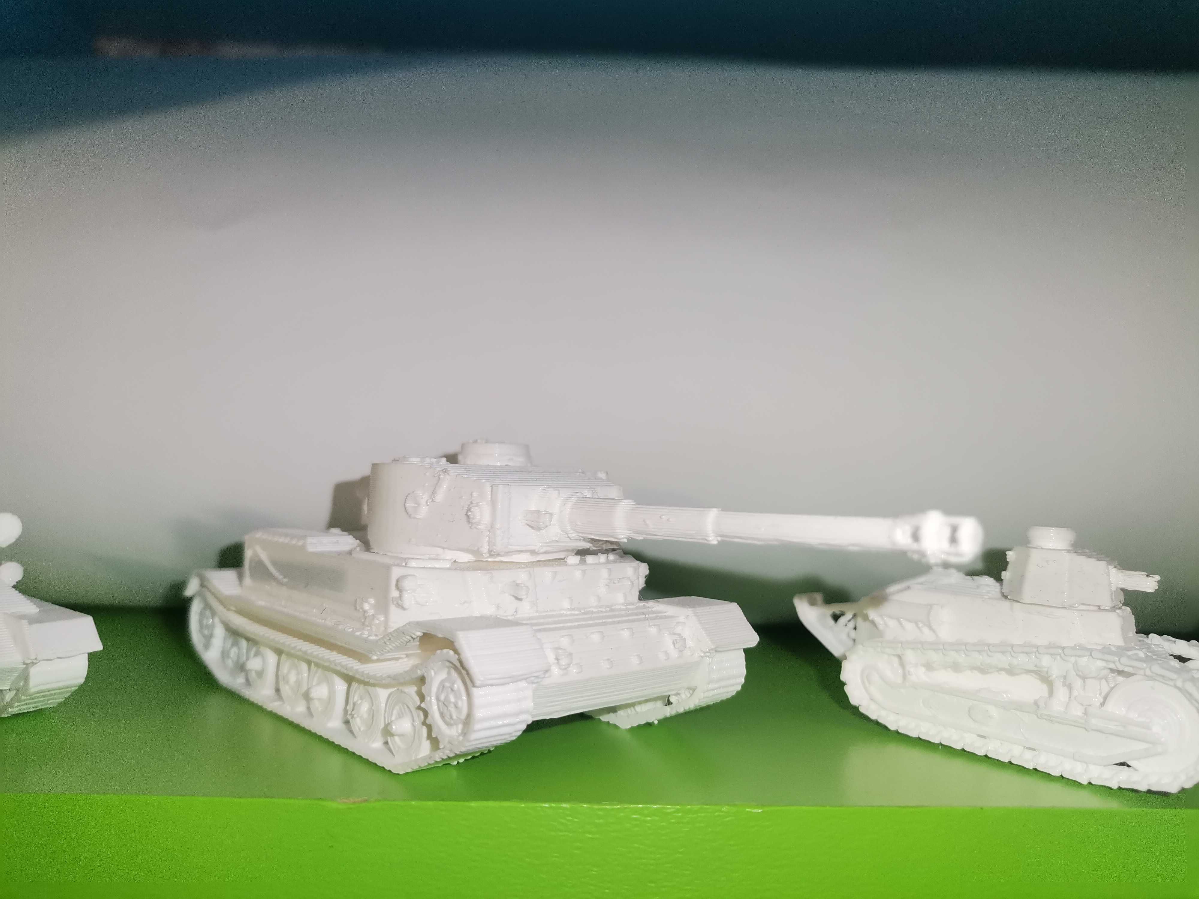 Военни модели на танкове и военни машини