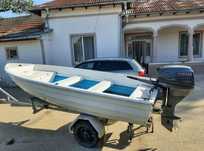 Vând barca cu motor Yamaha 20 HP în 4 timpi