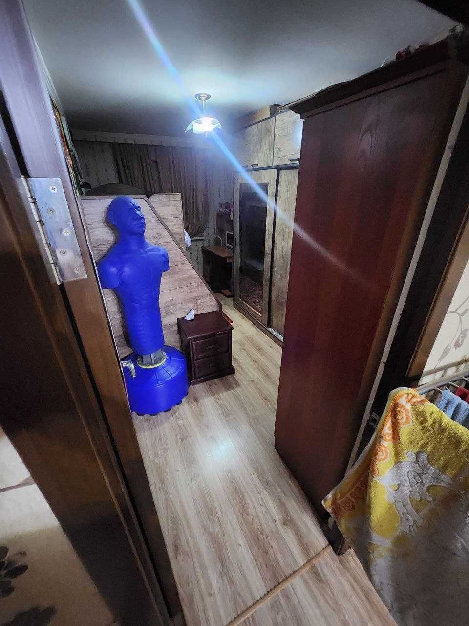 Шота Руставели 3/5/5 кирпич балкон 2 на 6 68м²