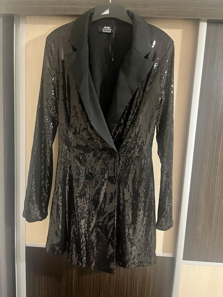 Рокли Bershka, Junona