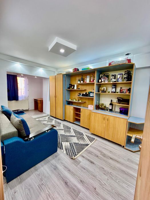 Apartament 3 camere, decomandat, etaj 1 – Aleea Ceferiștilor, Does