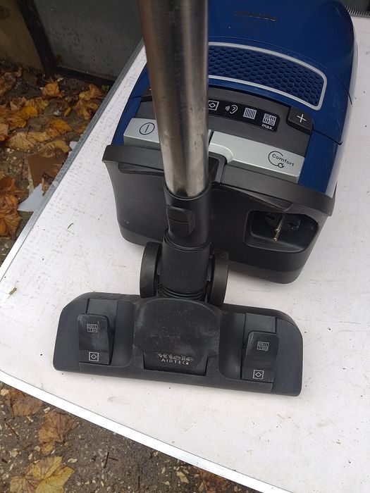 Много мощна прахосмукачка Miele