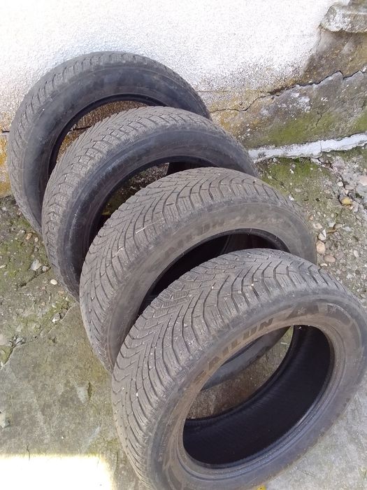 Продавам зимни гуми