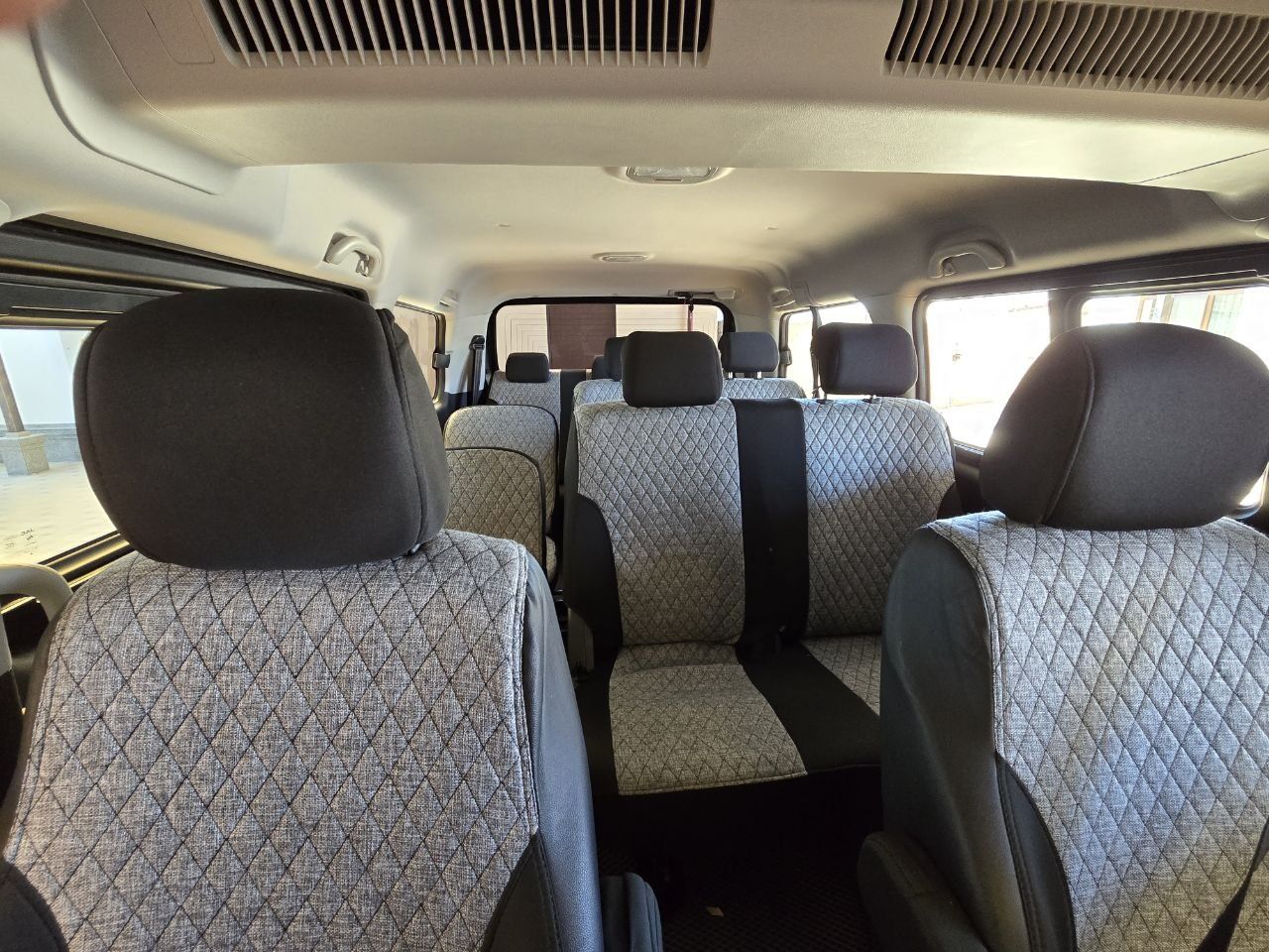 Jac M4, mikroavtobus, Жак М4 микроавтобус 
Microovtobus 1