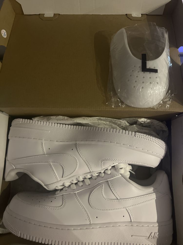 Air force 1 Triple White +sneaker shields