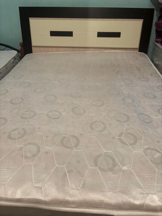 Продам спальный кровать