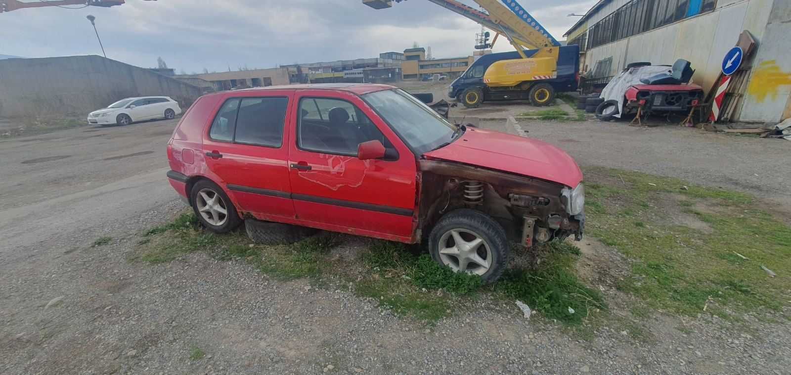 Volkswagen Golf 3 на части